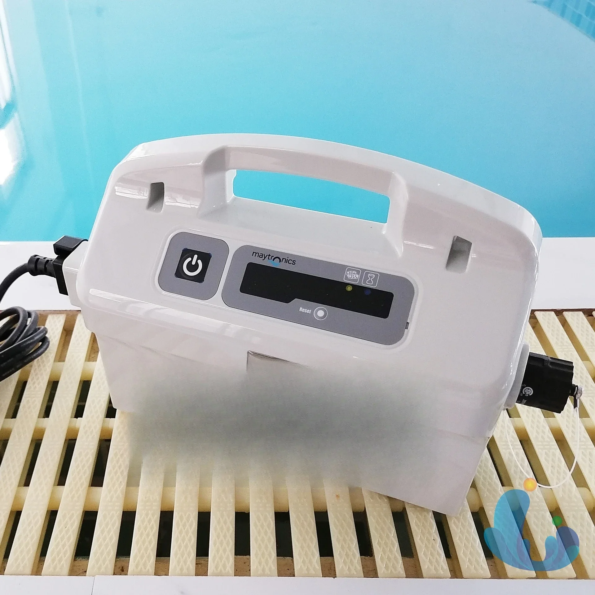 Swimming pool automatic sewage suction machine, automatic sewage suction machine, original, underwater robot