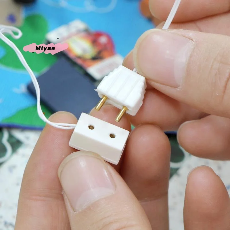 

1/4Pcs Decorative Lamp Transformer Socket Connection Line Set for 1/12 Dollhouse Model Home Appliances Accessories Kid
