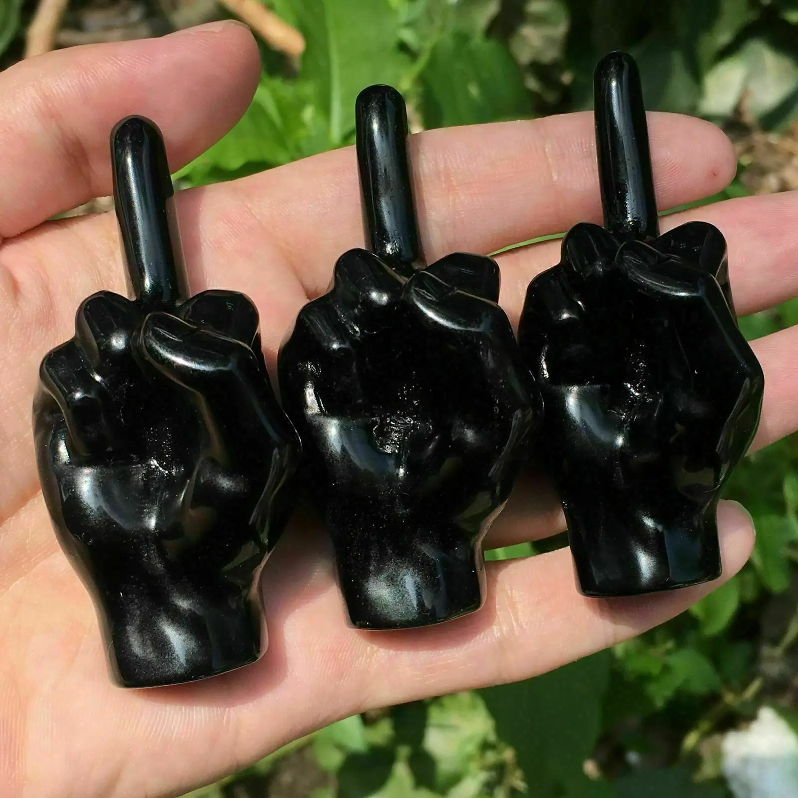 

1Pcs Natural Obsidian Quartz Decor Finger Gesture Desk Statues Hand Sculpture for Home Living Room Cabinet Shelf Figurines Home