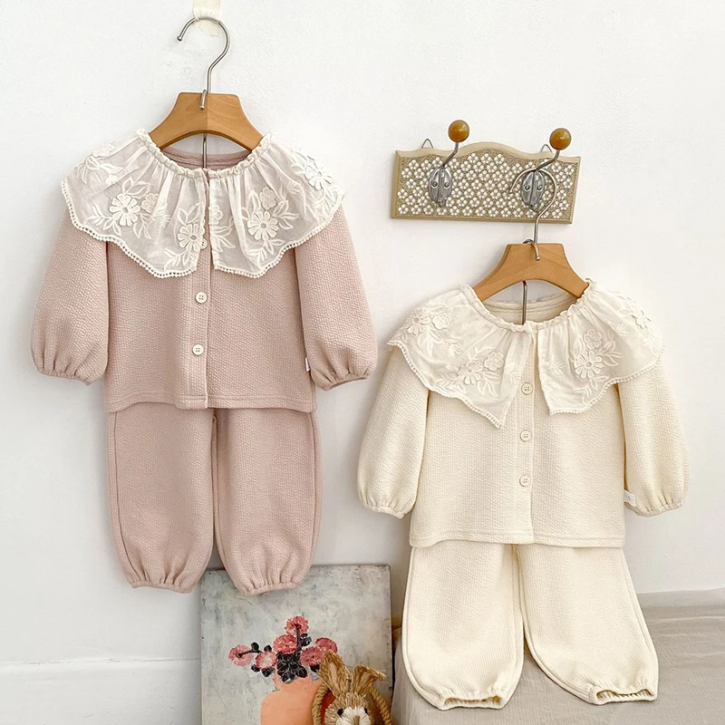

2025 New Autumn 0-5Yrs Children Clothes Suit Long Sleeved Solid Color Lace Splicing Coat+Pants Toddler Baby Girls Clothes Set