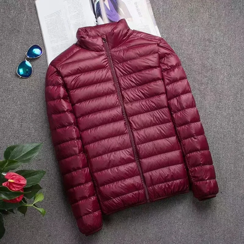 2026 0-10℃ Men's Winter Jacket Ultra Light Duck Down Jackets Portable Hooded Puffer Feather Thin Parkas Windproof Outerwear Coat
