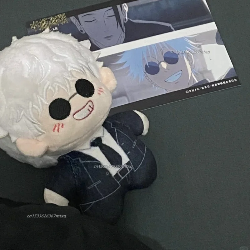 Lustiger Anzug-Stil Gojo Satoru Geto Suguru Puppe Kawaii gefüllte Jujutsu Kaisen Anime Geburtstagsgeschenk für Fans Taschendekoration
