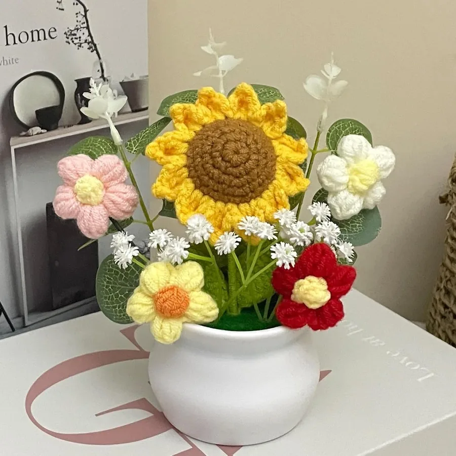 Plantas en macetas de flores de girasol de ganchillo hechas a mano, decoración floral tejida para escritorio de oficina, salpicadero de coche, regalos de cumpleaños únicos para n M