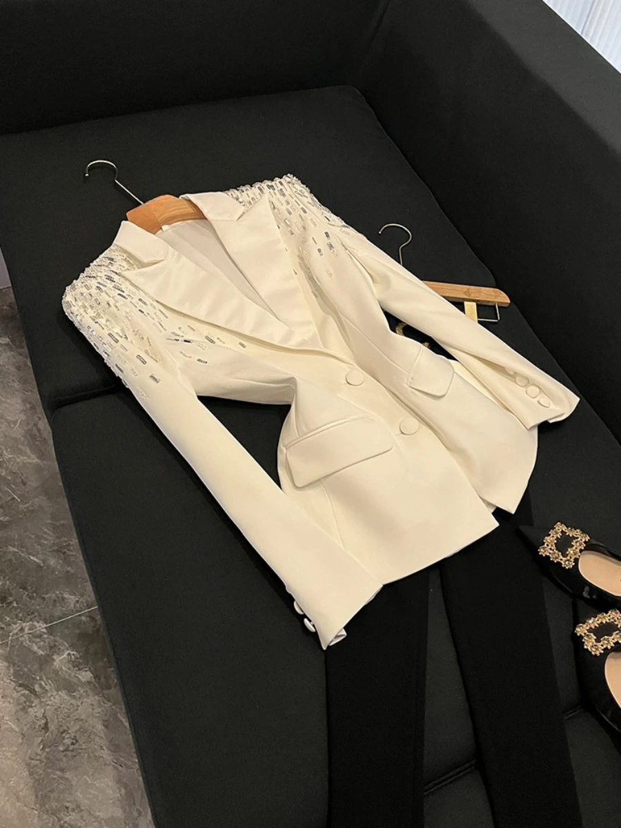 TWOTWINSTYLE Elegant Slim Solid Jackets for Women Lapel Long Sleeve Spliced Sequins Autumn Luxury Jacket Female New KJA527283