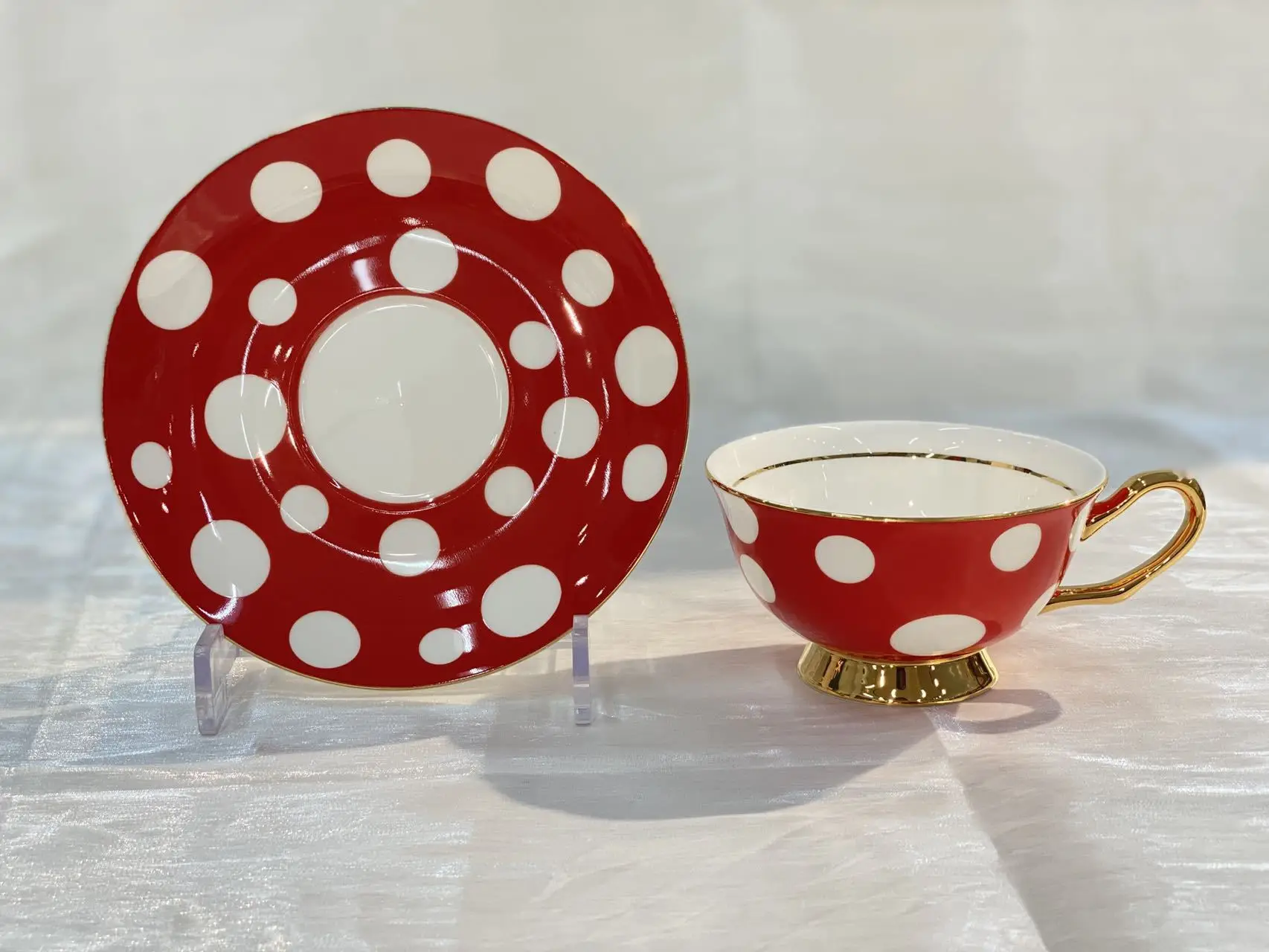 Red and White Polka Dot Ceramic Coffee Cups & Saucers European Modern Western Styles Classic and Retro Style