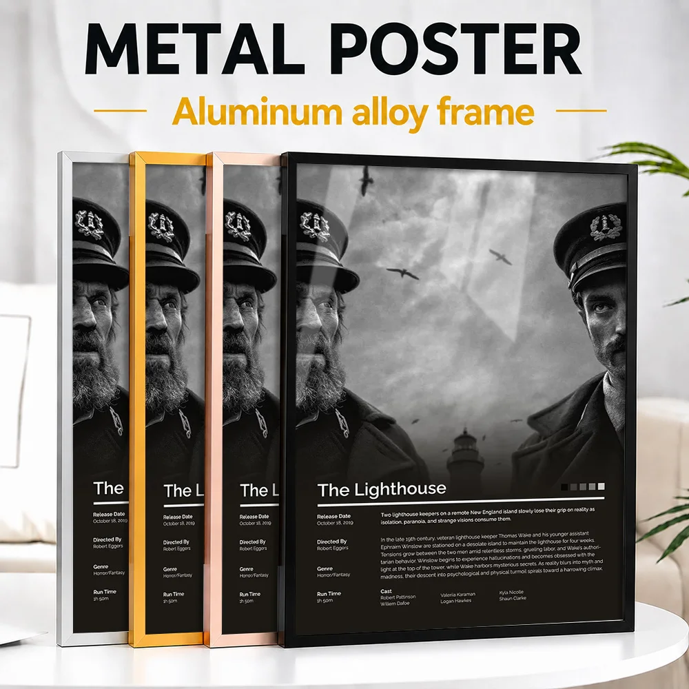 Póster de metal de aluminio con el diseño de la película «El faro», ideal para decorar paredes y como regalo para cinéfilos y coleccionistas.