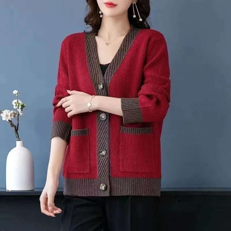 ルーズ長袖カーディガン女性春秋の女性のセーターコートファッション秋服ボタンニットジャケットトップ女性