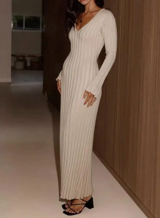 

Women Latest Fashionable Dress Sexy 2025 Autumn Hot Selling Knitted Long Sleeve Dress Elegant Light V-Neck Long Dress for Women