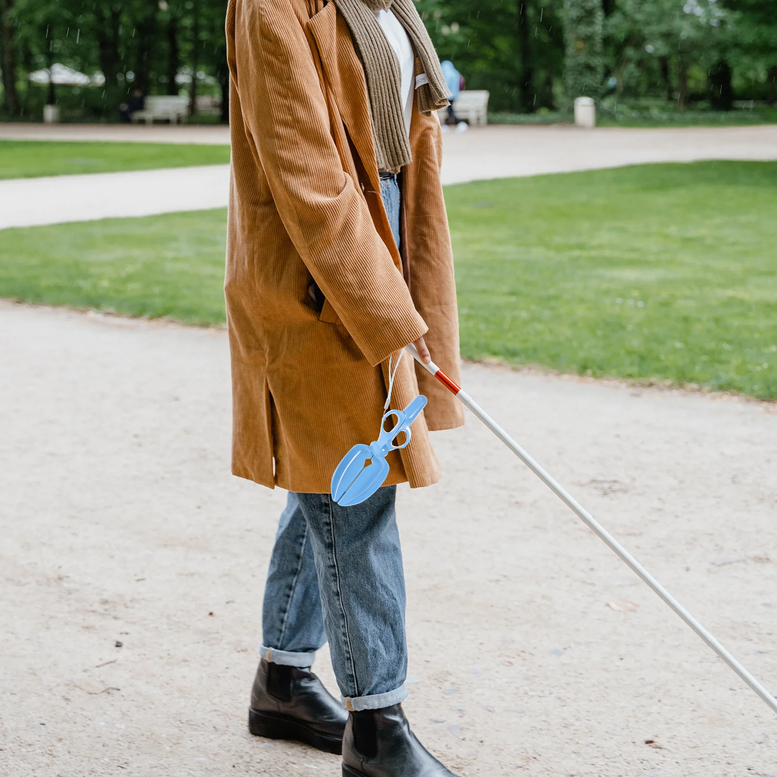 

Pet Pooper Scooper Scissor Shovel Durable Plastic Portable Travel Use Easy Grip Pick Clamp Random Color Pet Poop Shovel