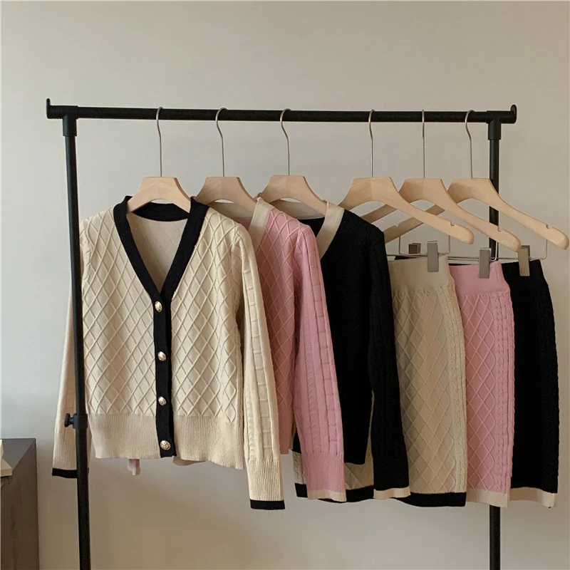 Spring New Korean Pink Women Suits Chic Elegant v-Neck Striped Knitted Skirt Femme Two-Piece Sets Formal Wear Jupe Suit Mujer