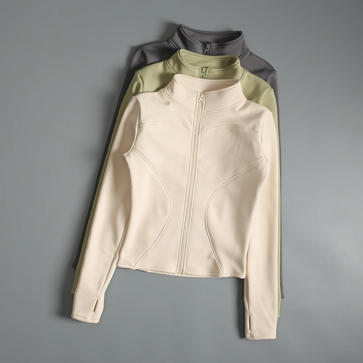 Women's Yoga Jacket Long Sleeve Thickened Zipper Sports Coat Warm Slimming Top for Running Cycling in Autumn And Winter