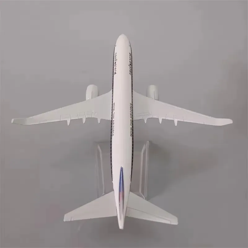 16-centimeter B737 Thai President Airlines Aircraft Model (with Base)—Realistic Passenger Jet 1/400 Scale 737 Metal Aircraft Mod