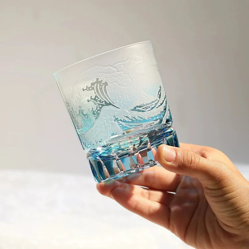 Hand Engraved Color Embossed Mount Fuji Glass Luxury Artwork Glassware Premium Whisky Vodka Bourbon Rock Glass Tumbler 240ml