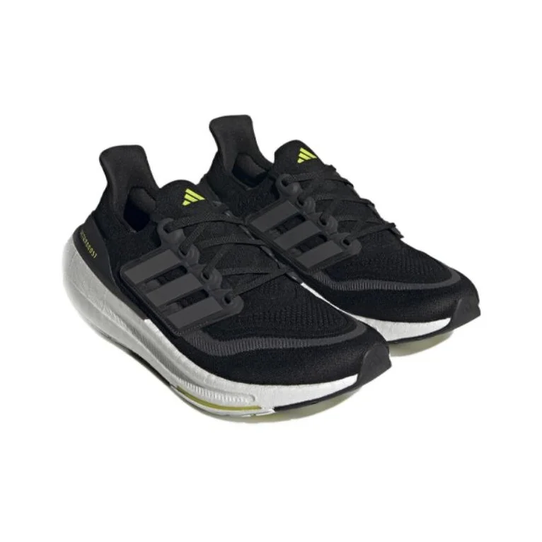 Adidas Ultraboost Light Scarpe - Adidas Shoes Ultraboost Light recensione e prezzo