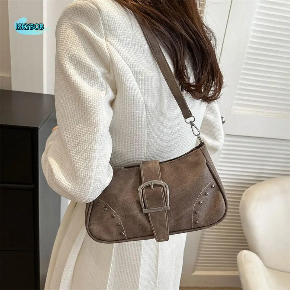 

Casual Korean Style Silver Shoulder Bag PU Leather Solid Color Crossbody Bag Large Capacity Zipper Underarm Bag Girls