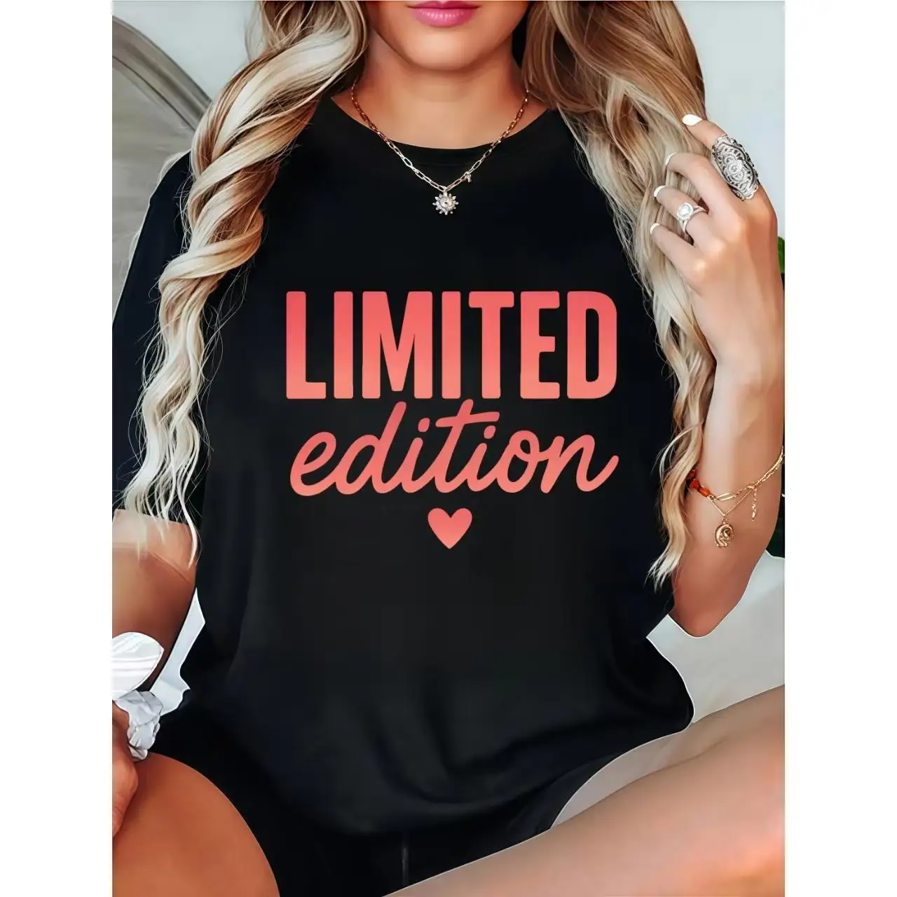 

"Limited Edition Graphic Tee | Cute Heart Print T-Shirt for Women | Casual Black Summer Top Fashion Streetwear"