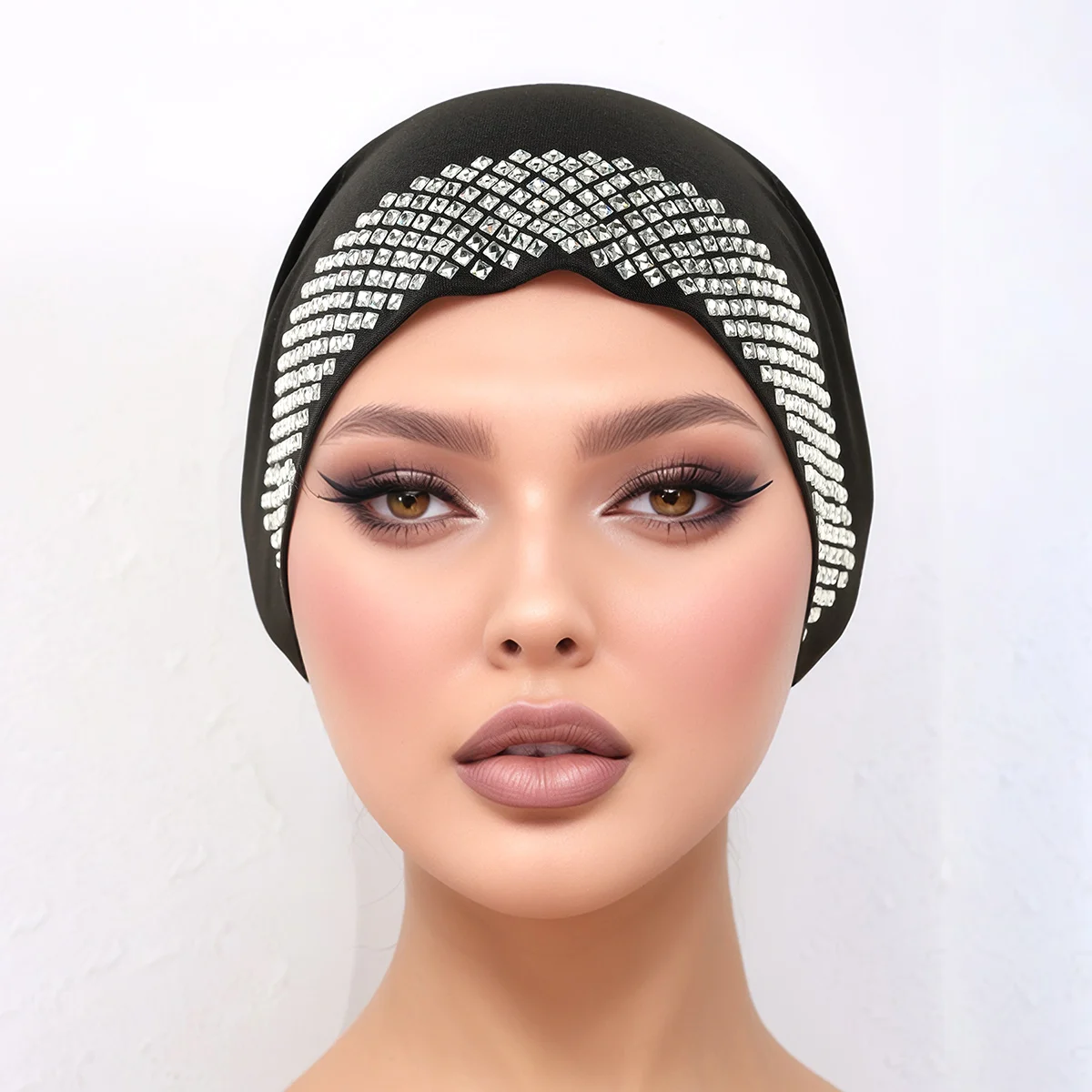 

Women Rhinestone Undercap Muslim Sealing Cap Shiny Diamond Underscarf Ramadan New Turban Solid Color Cotton Hemp Instant Caps