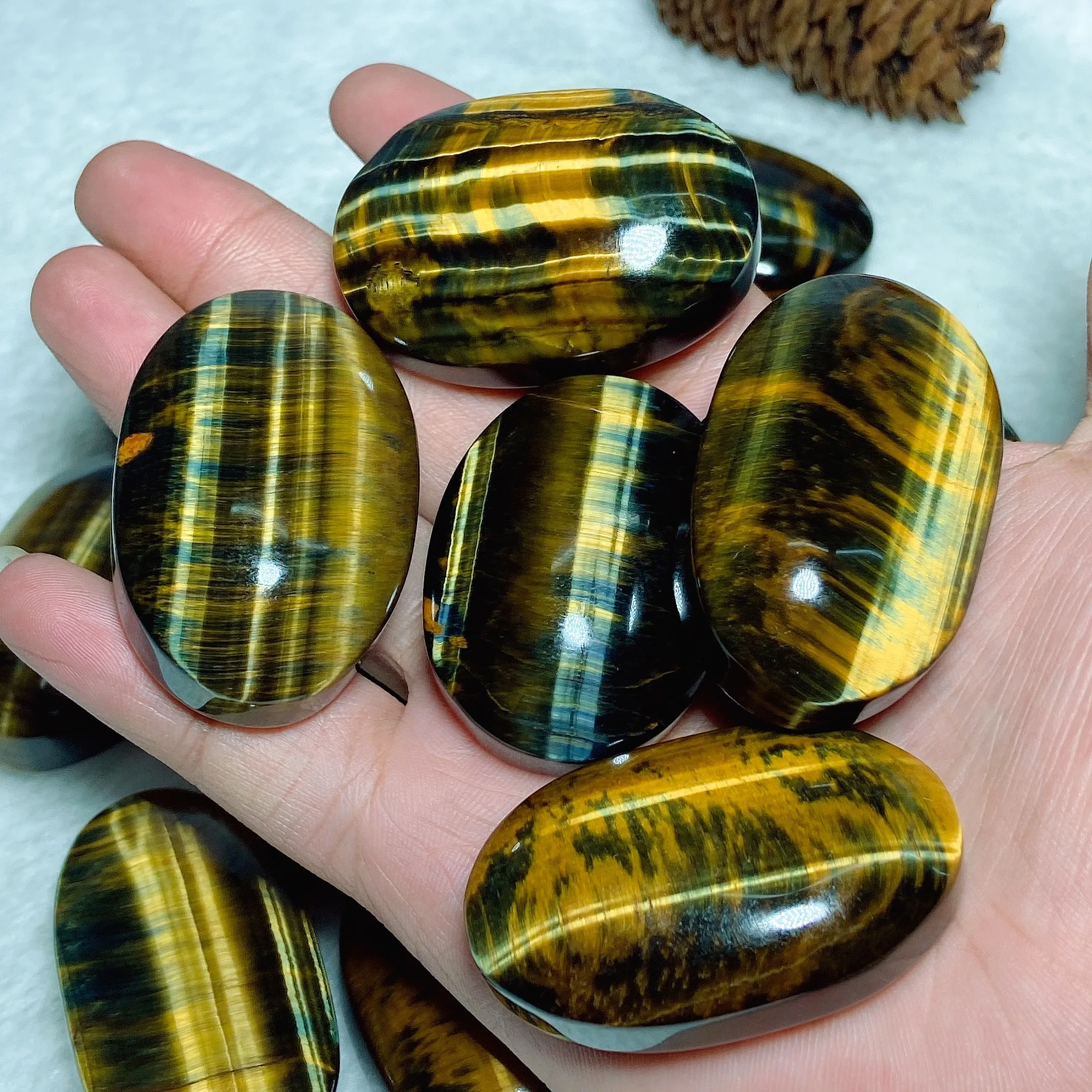 Healing Natural Crystals Blue Yellow Tiger Eye Palm Stone High Quality Reiki Home Decorations Mineral Energy Gift Ore Polished