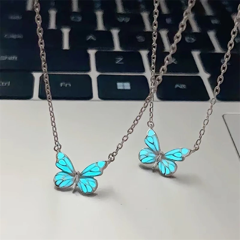 Minimalistisches im Dunkeln leuchtendes Schmetterlings-Kettenarmband für Frauen, romantisches blaues leuchtendes Tierarmband, Charms, Party-Schmucksets – Detail 7