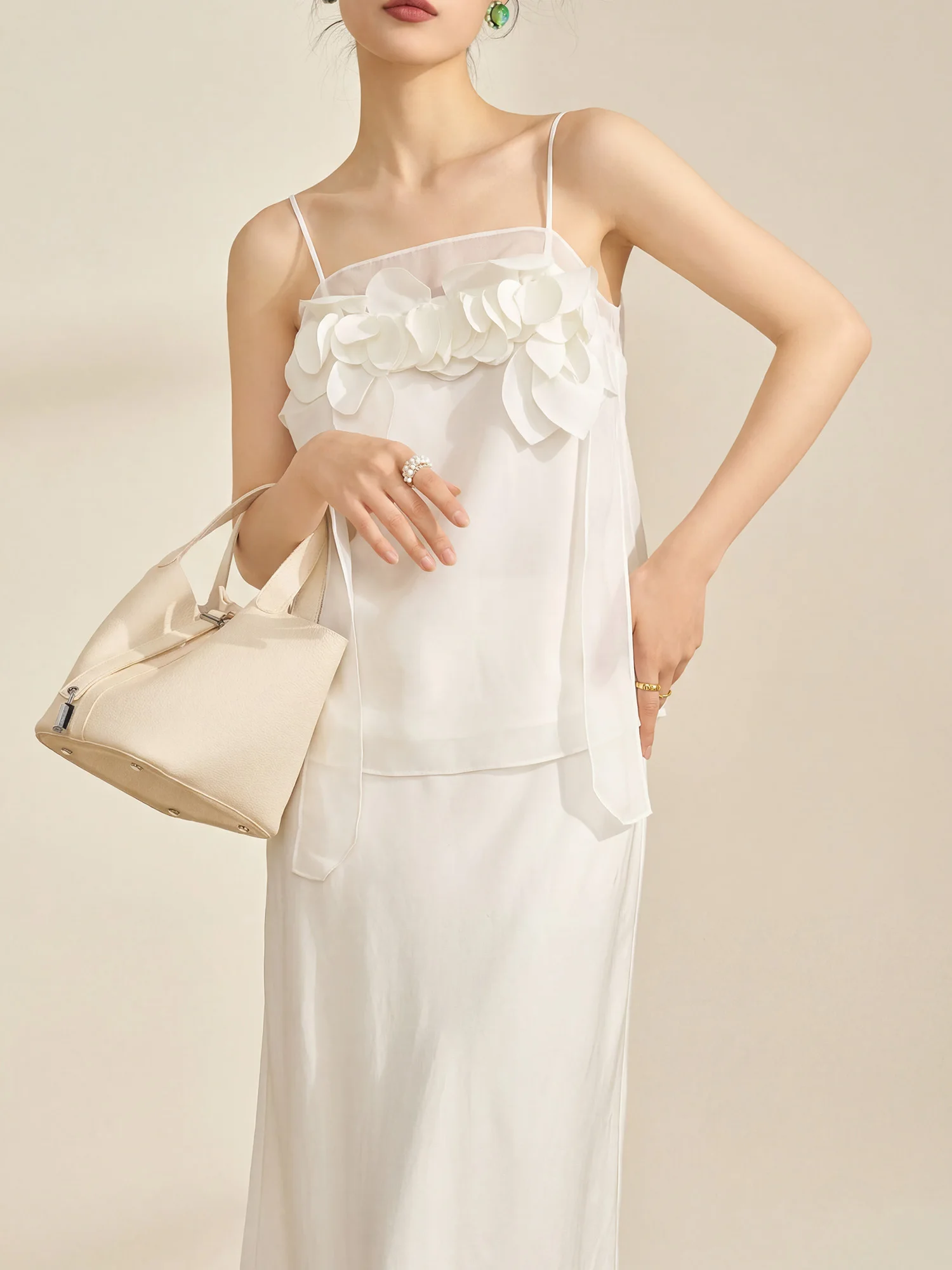 

Summer White Strapless Halter Top And High Waist Skirt Set Women's Fashion Elegant Style Floral Decorated Semi-length Skirt