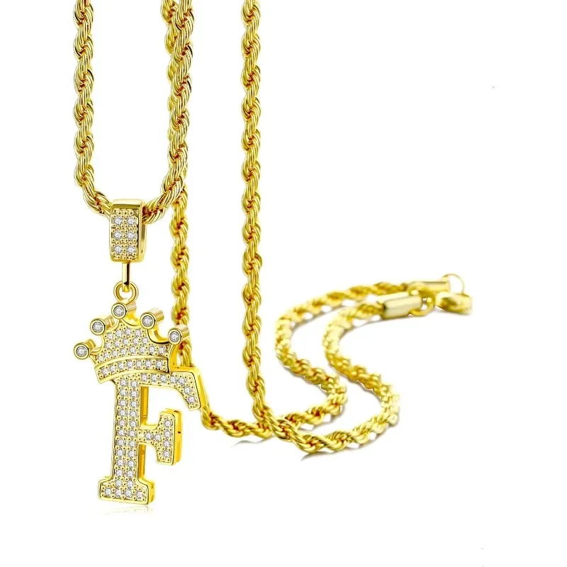 

Men's necklace and women's exquisite letter pendant necklace, 18K shiny gold-plated crown letter pendant