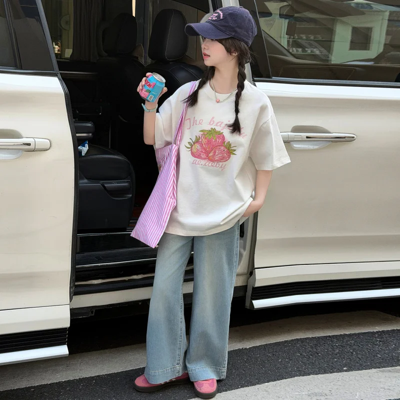 Girls' Short-Sleeved Suit2026New summer stylish children's tops, summer clothing for girls, strawberry half-sleeve design, trend