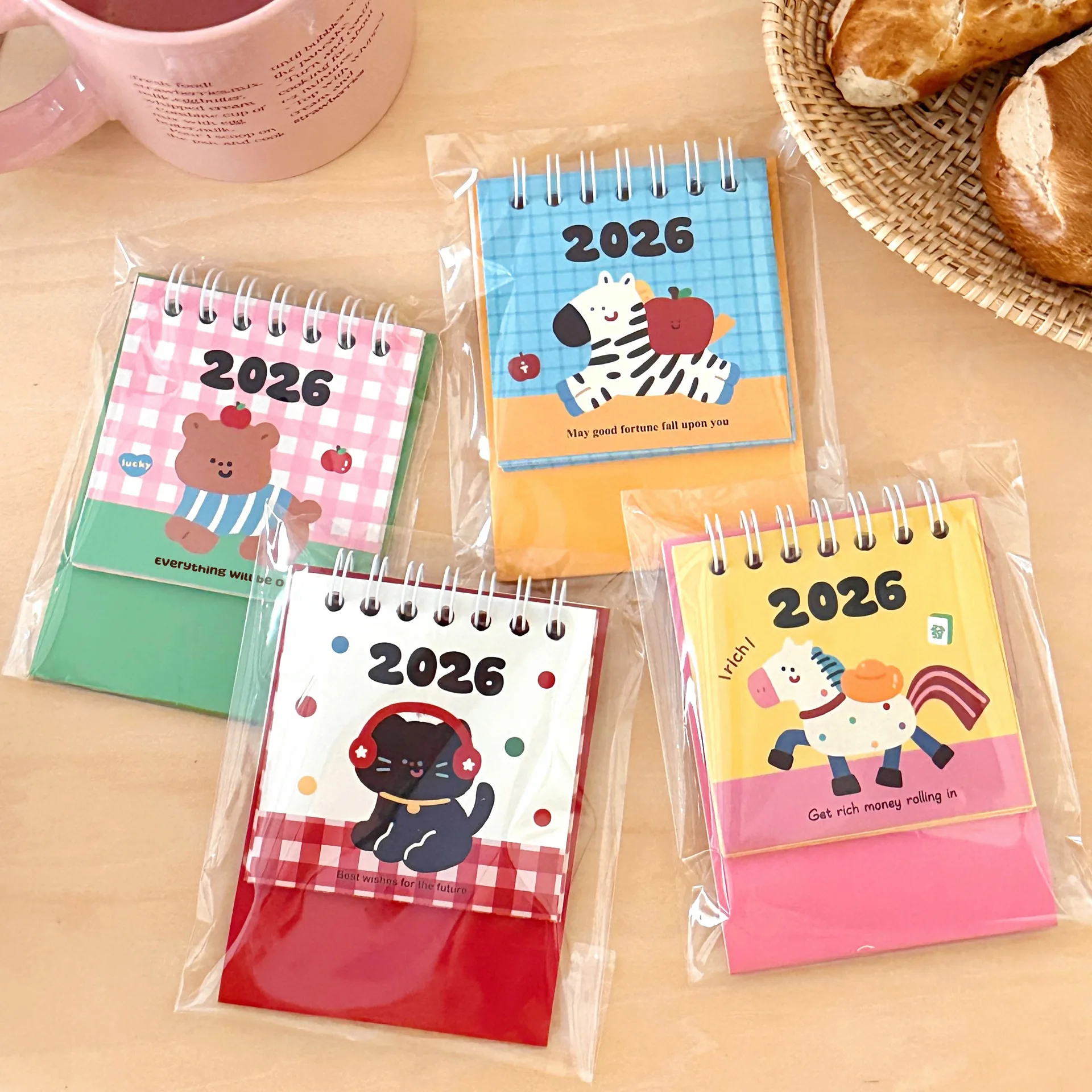 4 Buah Kalender Mini 2026 Ornamen Desktop Kantor Kalender Check-in Siswa
