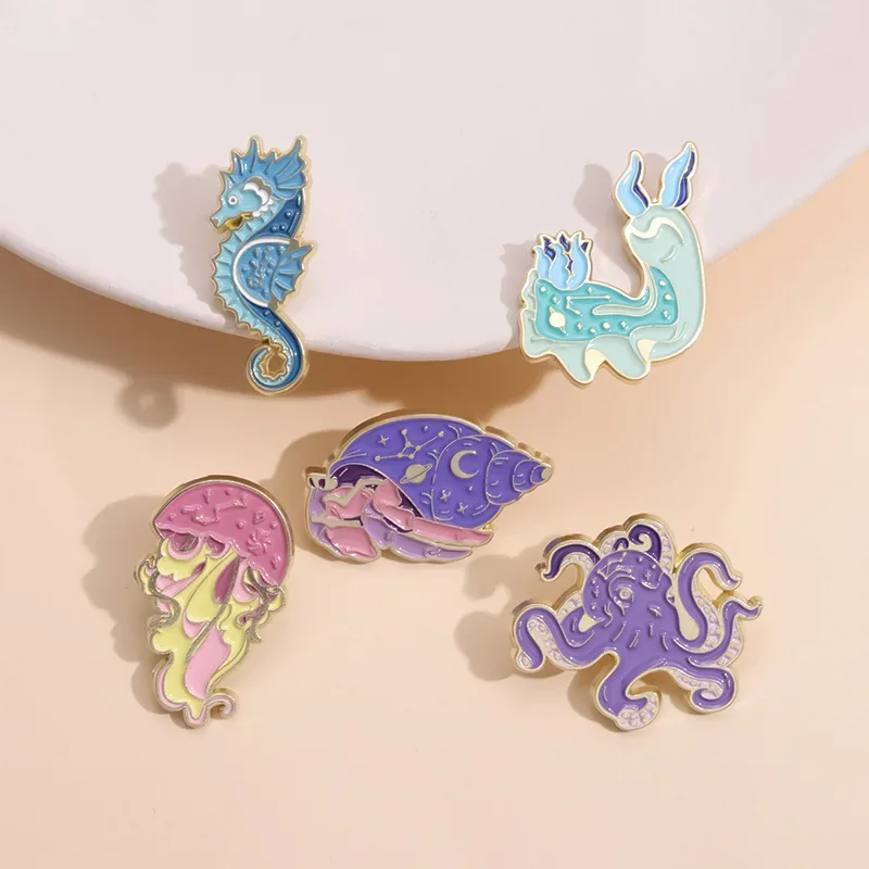 Cartoon Marine Animal Series Brooch Creative Cute Octopus Hermit Crab Seahorse Jellyfish Shaped Metal Badge Brooches for Women