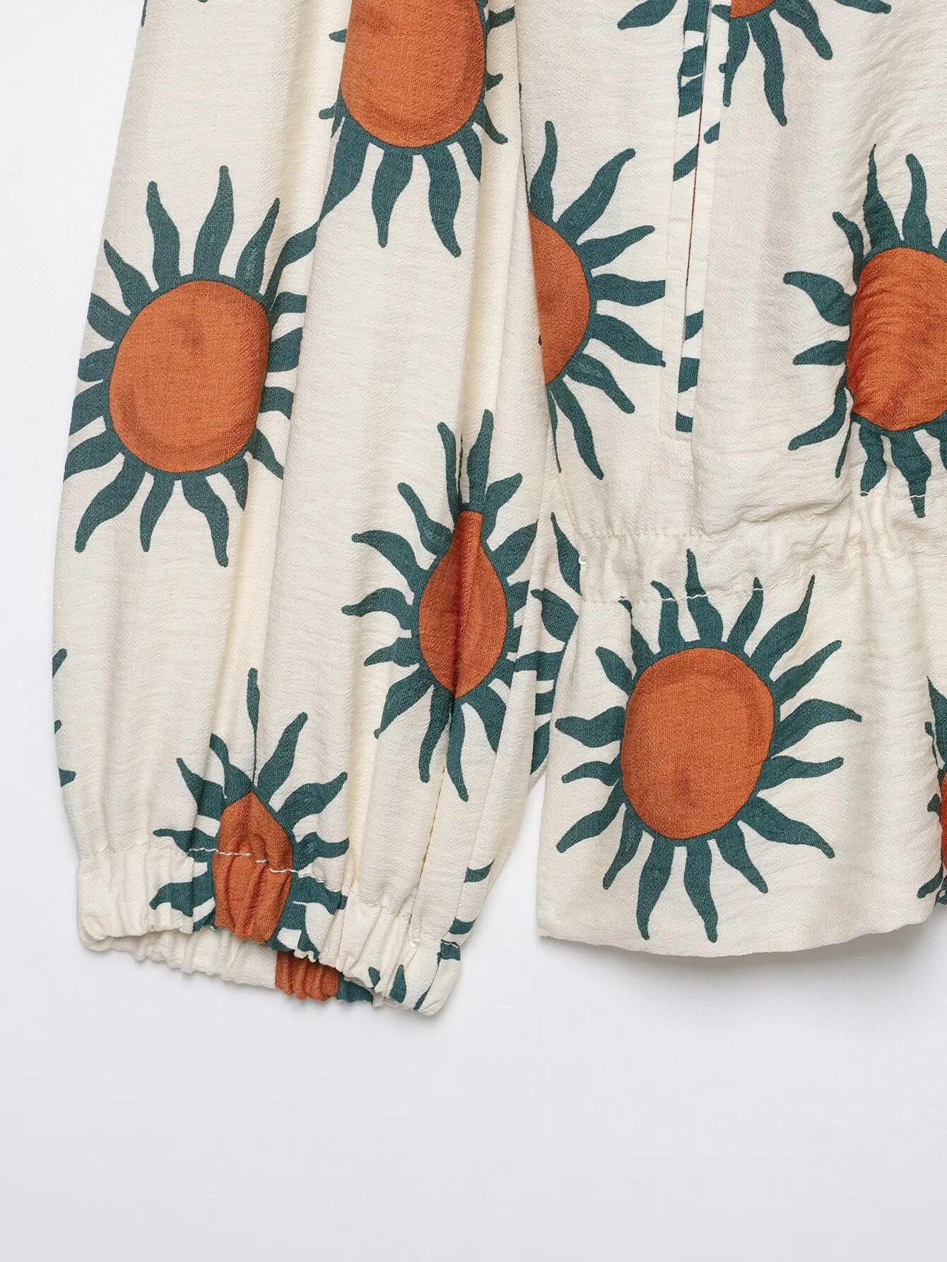 Conjunto Femenino KONDALA con  - Vintage Fashion Jacket reseña y precio
