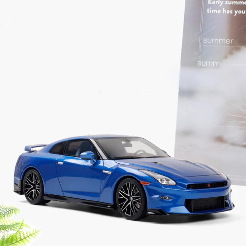 1:18 Scale GTR R35 Skyline Edition Simulation Alloy Car Model Static Display Collectible Toy Gift Souvenir Decoration