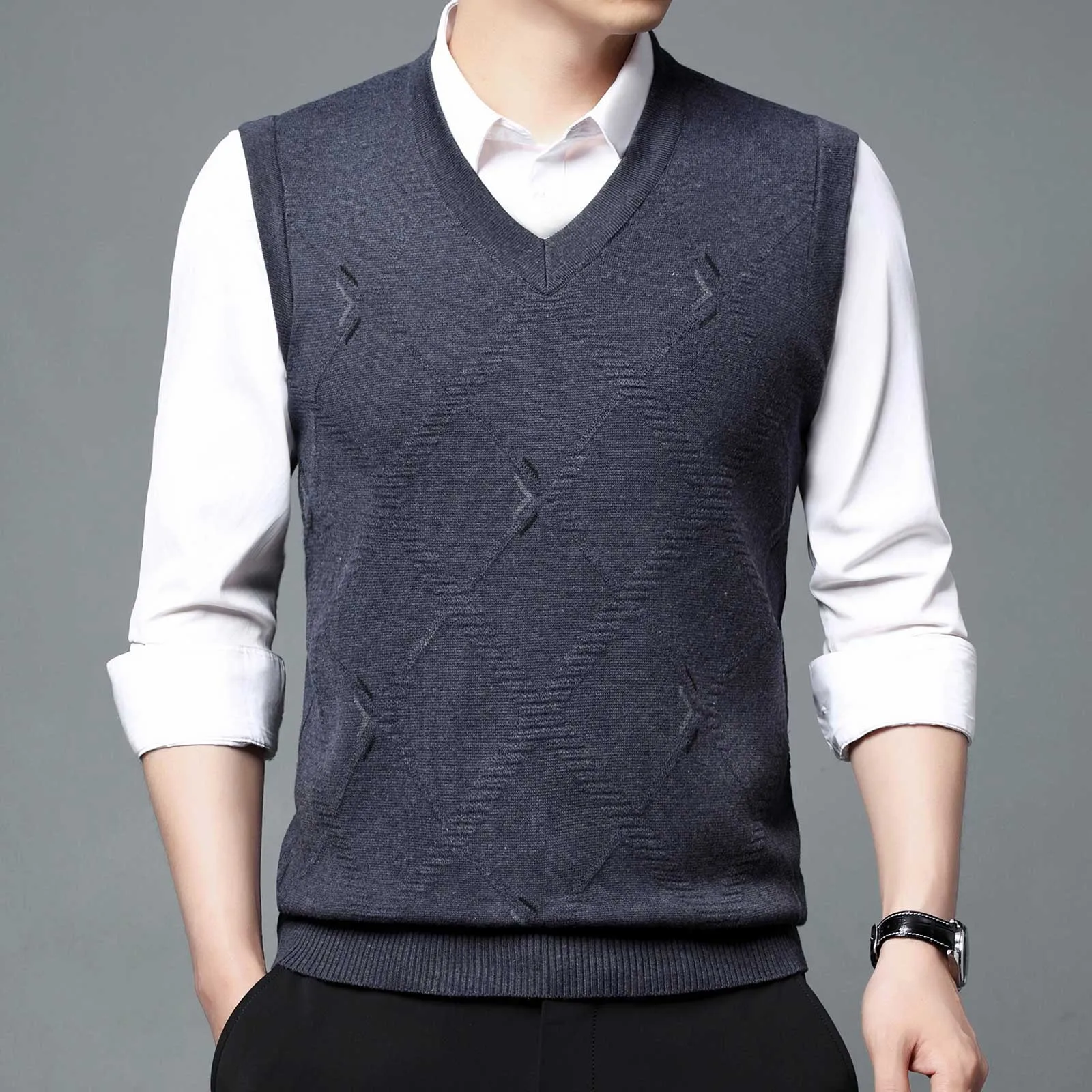 

Winter Male Sleeveless Knitted Vest Men's Fashion Casual Solid Colour Bottoming Shirt V Neck Jacquard Shoulder Jumper Vests