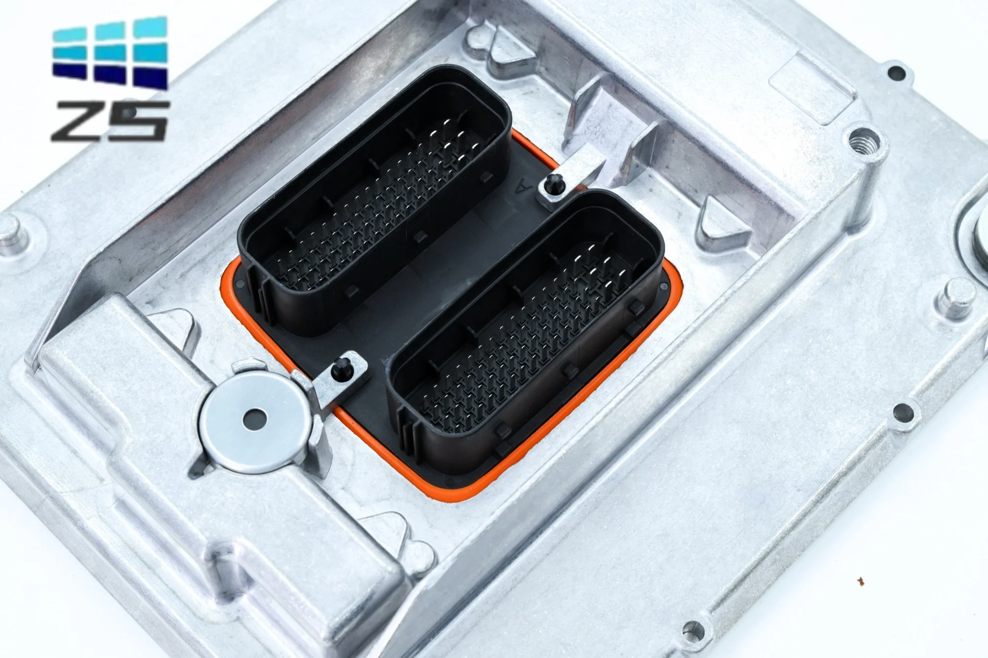 Brand new, high-quality 60100000 ECU (engine control unit) for Vo-vo EC210/EC210B/EC210BL excavators; comes with a one-year warr