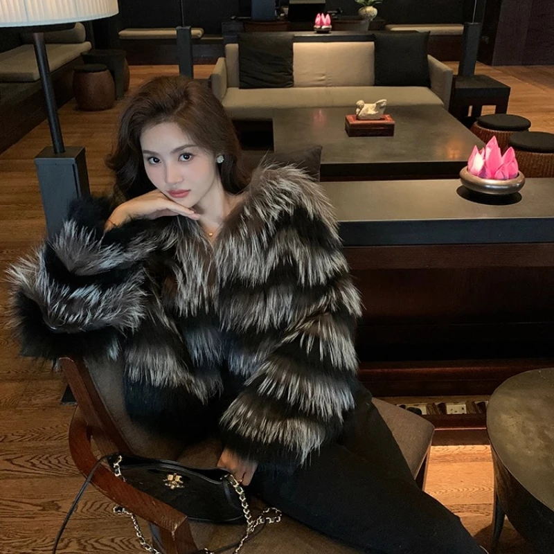 욜란페어리 천연 실버 폭스 코트 여성용 따뜻한 고급 라운드 칼라 출퇴근용 짧은 리얼 실버 폭스 퍼 코트 여성 2025