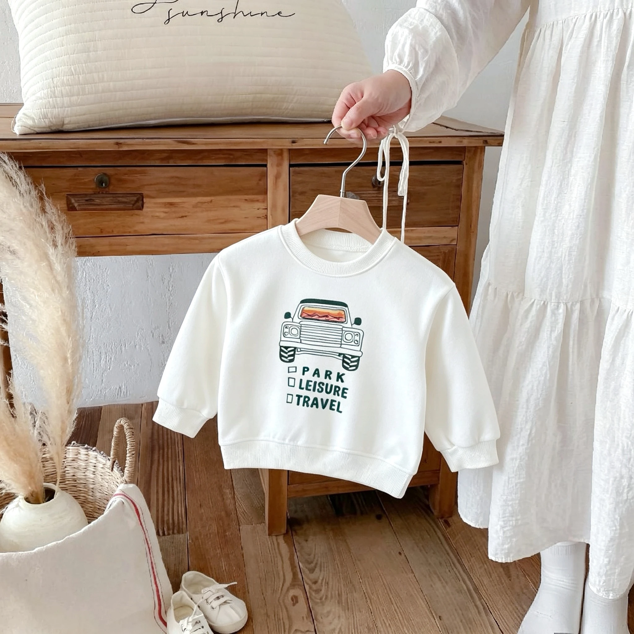 2026 Autumn/spring Clothes Boys Printed Car Hoodie Round Collar Long Sleeved Tops Children's Wear Simple Versatile Sweatshirts