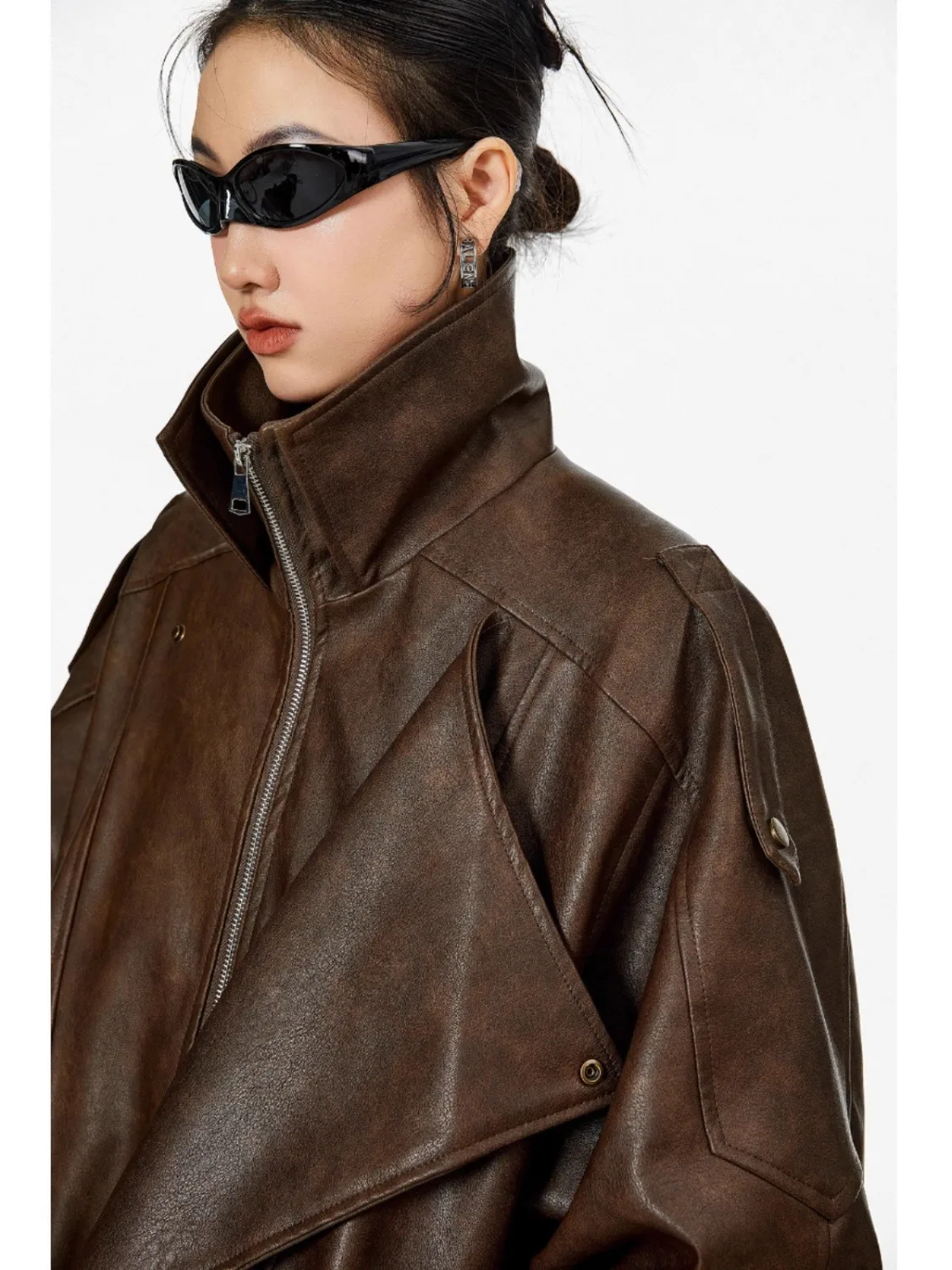 แจ็คเก็ตหนังสไตล์อเมริกันเรโทรสีน้ำตาลสำหรับผู้หญิง ฤดูใบไม้ผลิ ฤดูใบไม้ร่วง 2026 รุ่นใหม่ สไตล์นักขี่มอเตอร์ไซค์