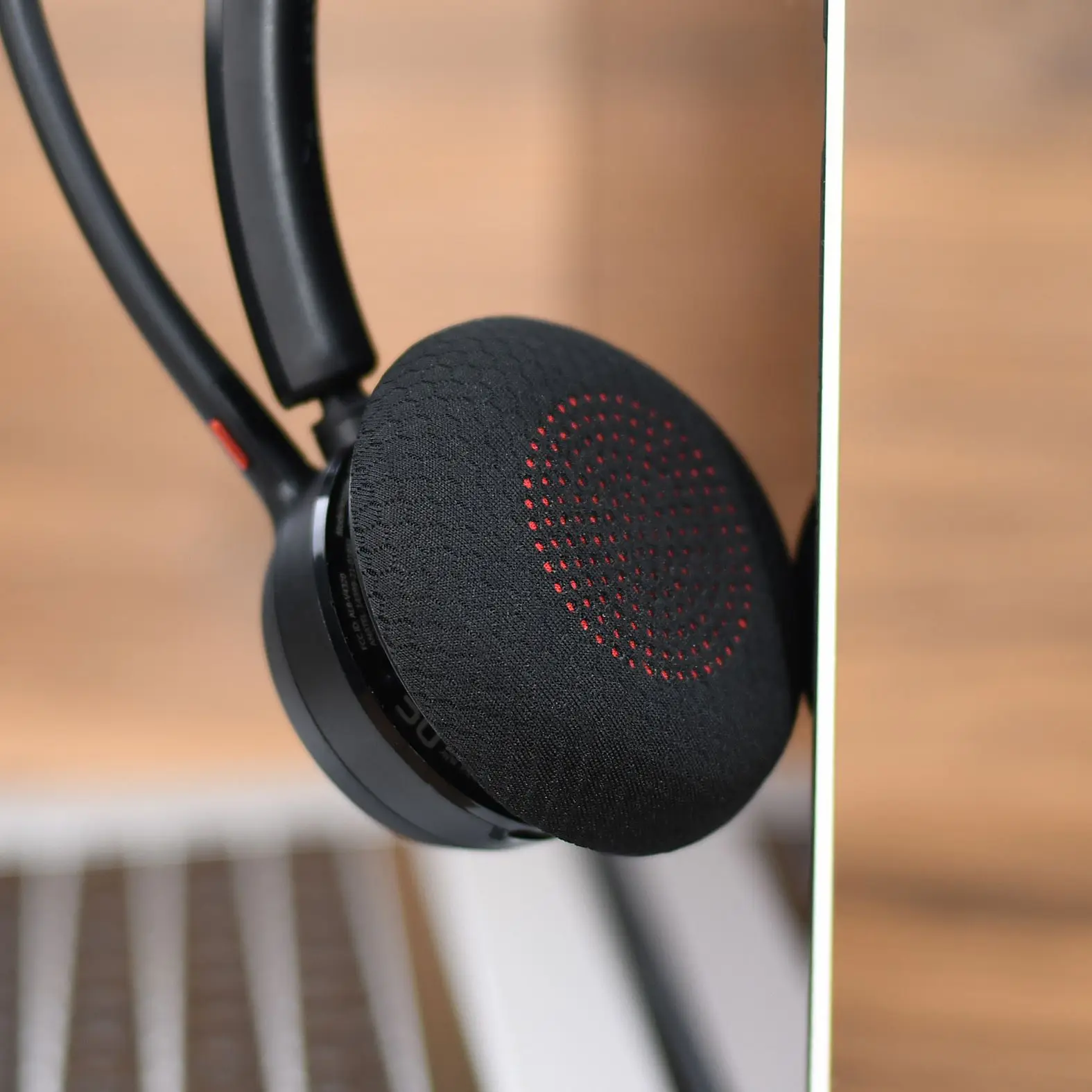 

Replacement Breathable football mesh Earpads For MPOW HC5 HC6 Ear Cushion Headphone Ear Pad Never shed skin