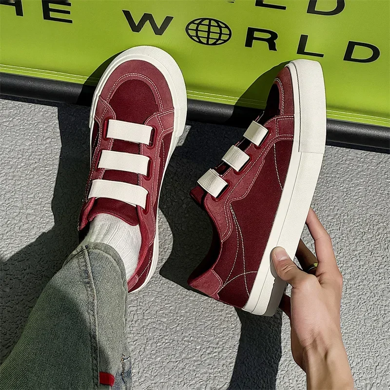 2025 ユニセックススリッポン加硫キャンバスシューズ弾性バンドフック閉鎖無地トレンディな女性男性スニーカー夏簡単に着用