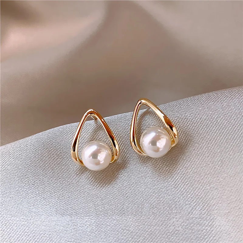 Sweet Earrings For Women\'s Korean Edition Pearl Simple And Versatile Luxury And Luxury Style Earrings For Sale Brincos Jewelry