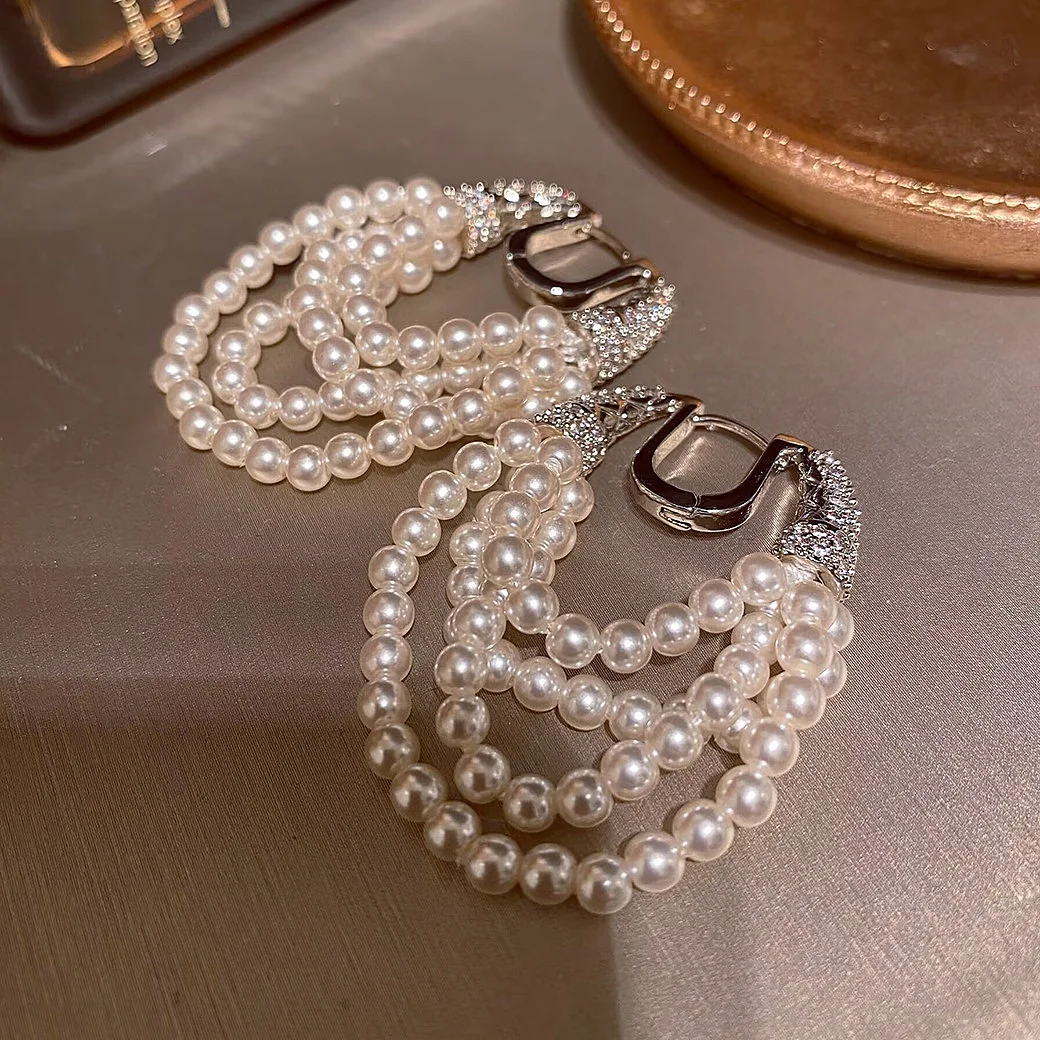

Elegant and high-end designed stud earrings
