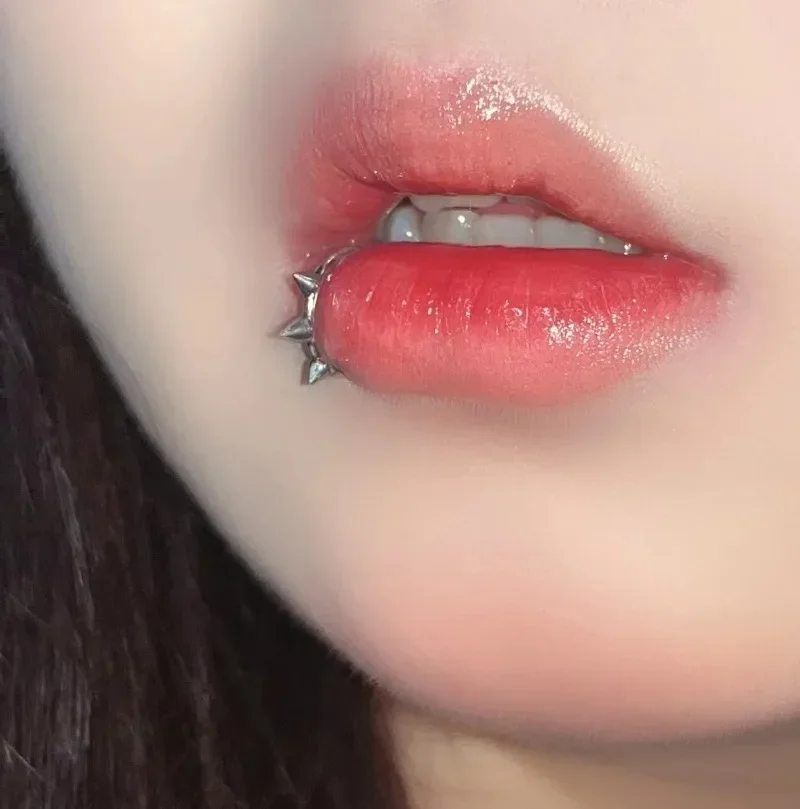 1Pcs Spike Nose Ring Septum Piercing Lip Ring Hinged Fit Snake Bites Piercing Evil Body Jewelry Helix Earring 16G 1.2mm