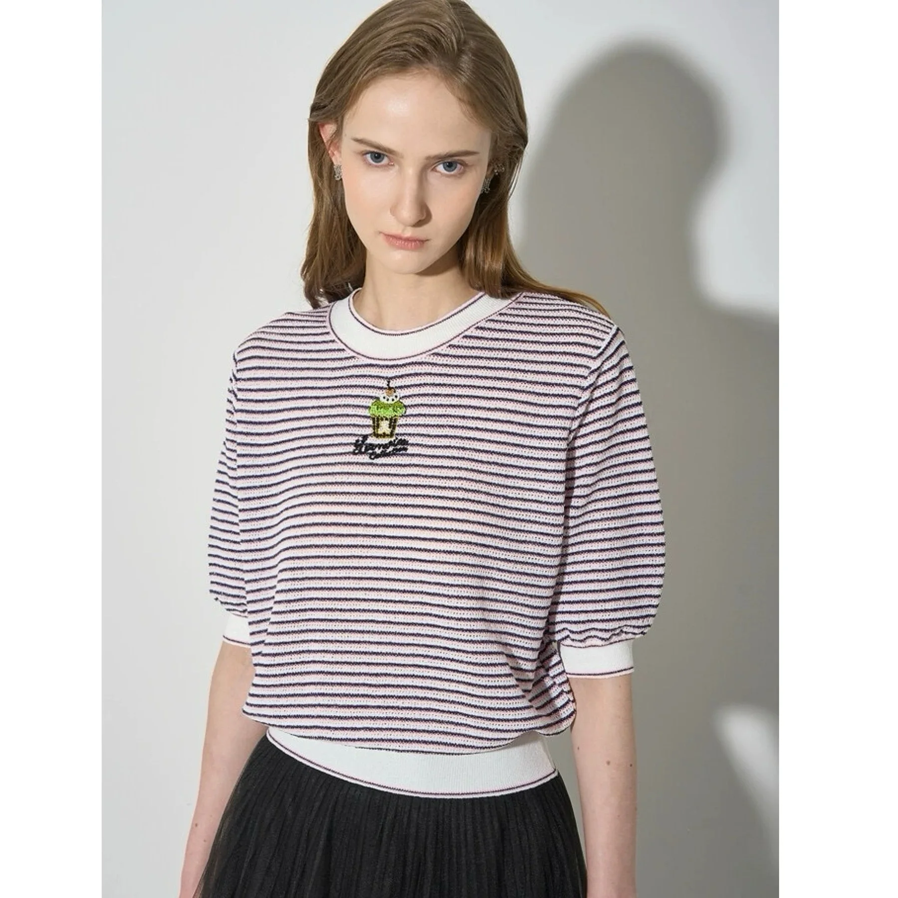 

Faionable round Ne Color Blo Stripe Design ort Sve Knitted Top Versatile Lemon Cheese LNVN 25 Autumn Commute Sl...