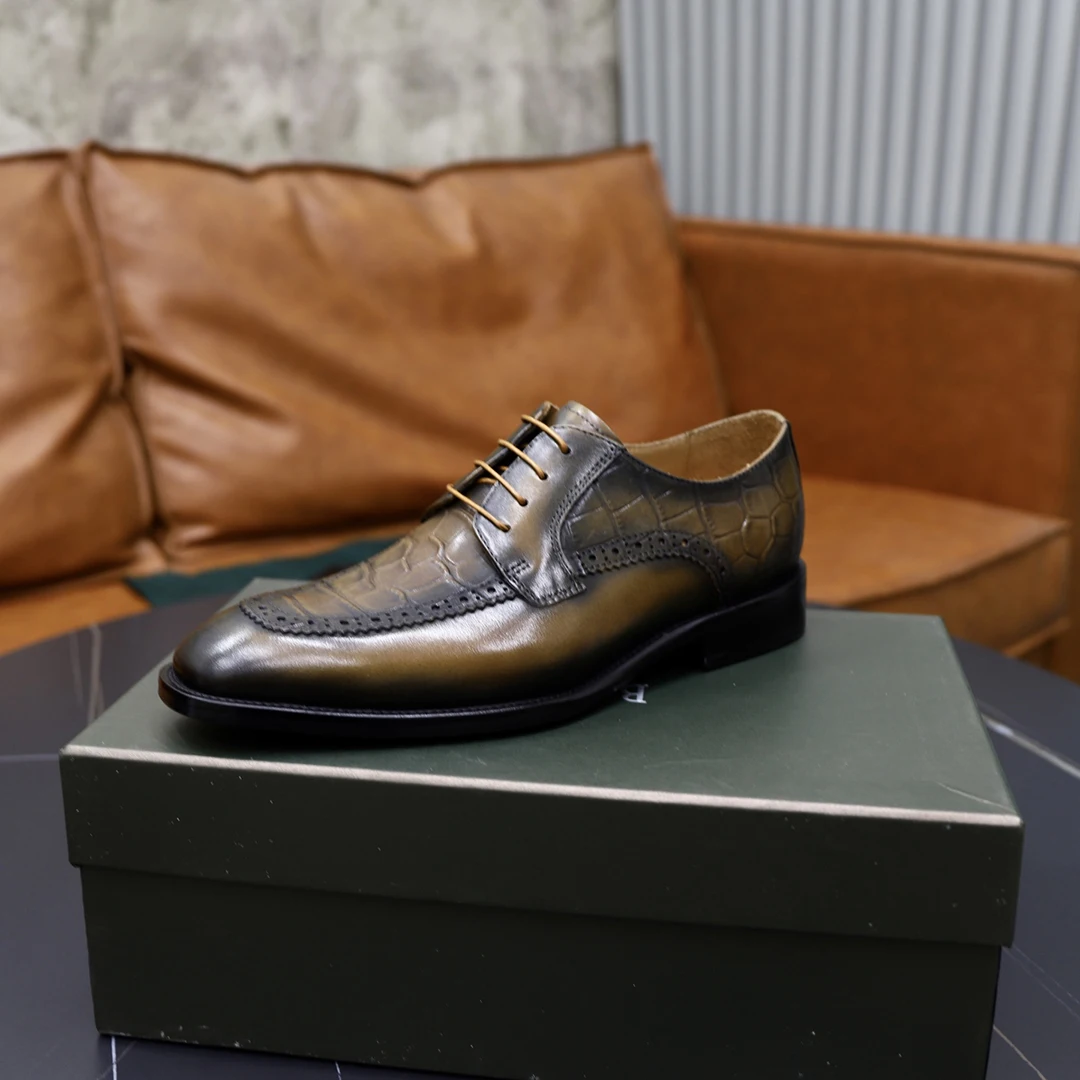 BLLIYOSS 1895 Men Shoes 2025 New Calf leather stitching  high quality Three dimensional relief sculpture Embossed badge pattern