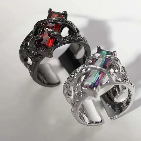 Punk Black Silvery Rings Fashion Thorns Red Rhinestone Hollow Unisex Couple Finger Ring Women Men Teens Gothic Jewelry Gift