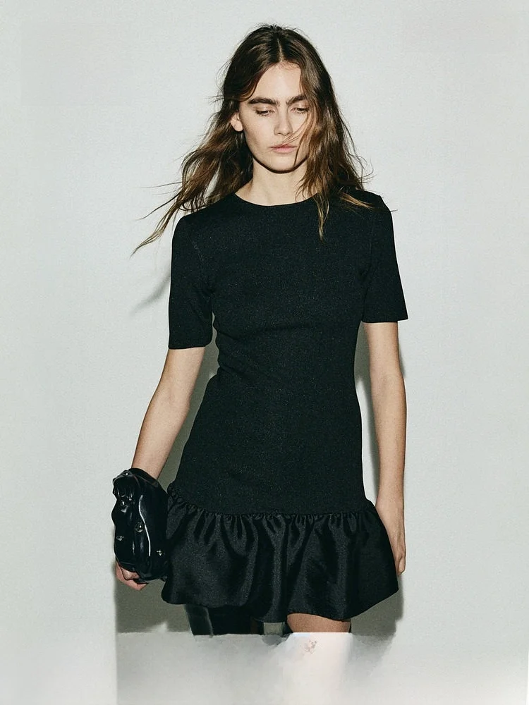 Red Knitted Dr Ele …