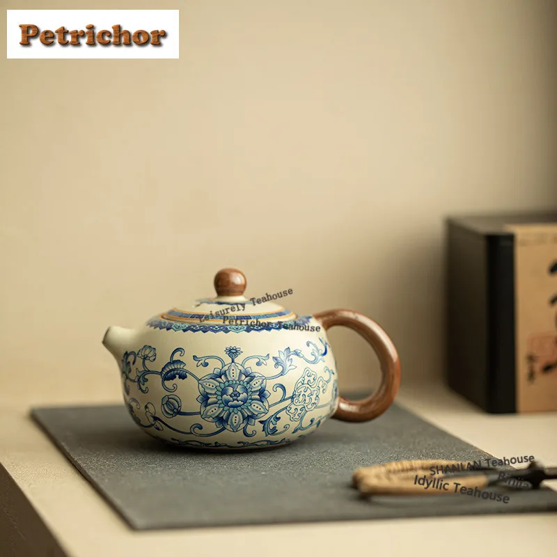 

200ml Ru Kiln Blue and White Twisted Lotus Teapot Antique Tea Infuser Pot Tea Soaking Kettle with Ball Hole Drinkware Decoration