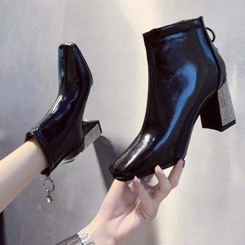 

Женские короткие туфли, простые ботильоны с квадратным носком, ботинки на молнии на массивном каблуке, распродажа по акции, новые рок-тренды 2025 года, ботильоны для женщин