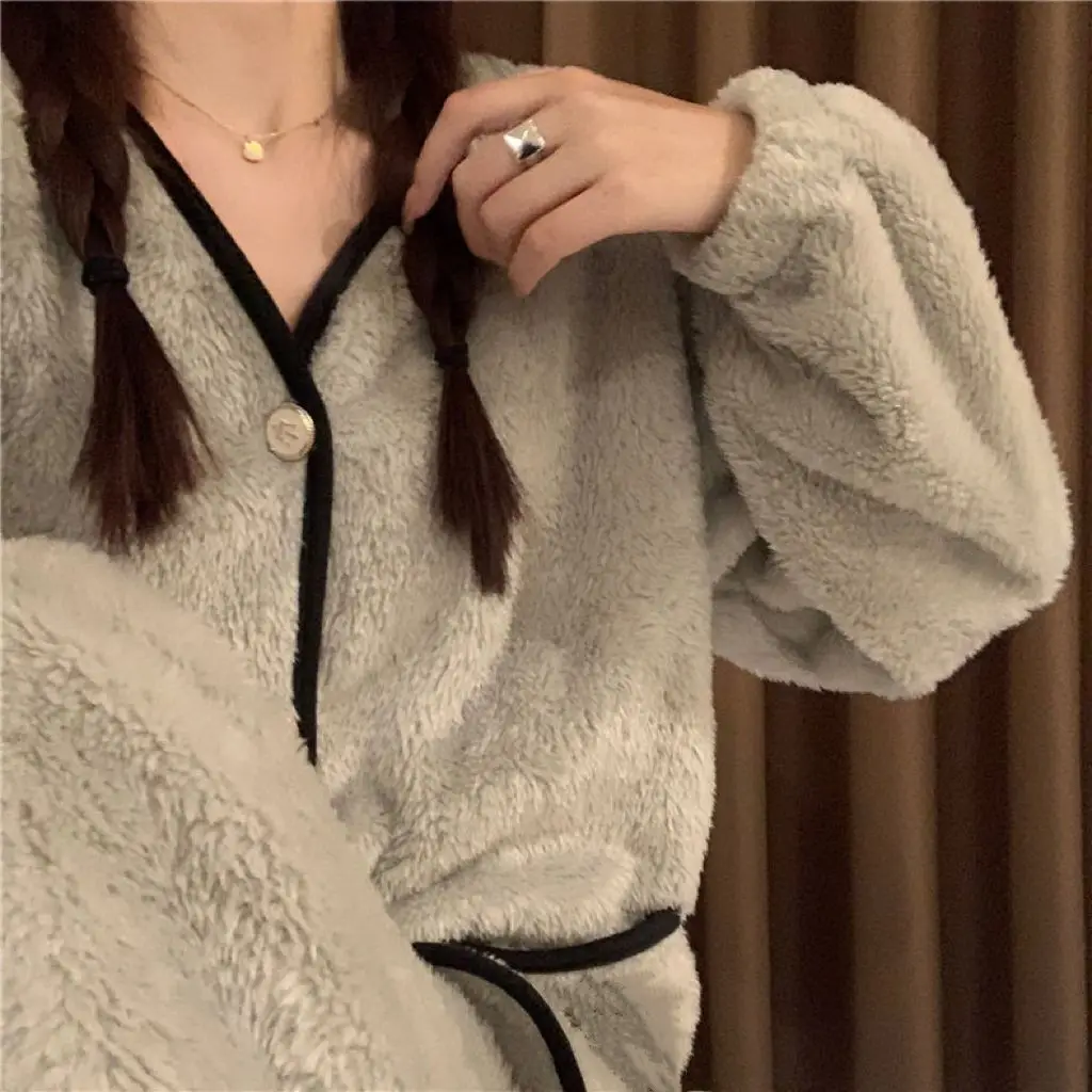 الشتاء المرأة الربيع والخريف منامة قطعتين مجموعات بلون بسيط نمط غير رسمي طويلة الأكمام منامة موضة جديدة