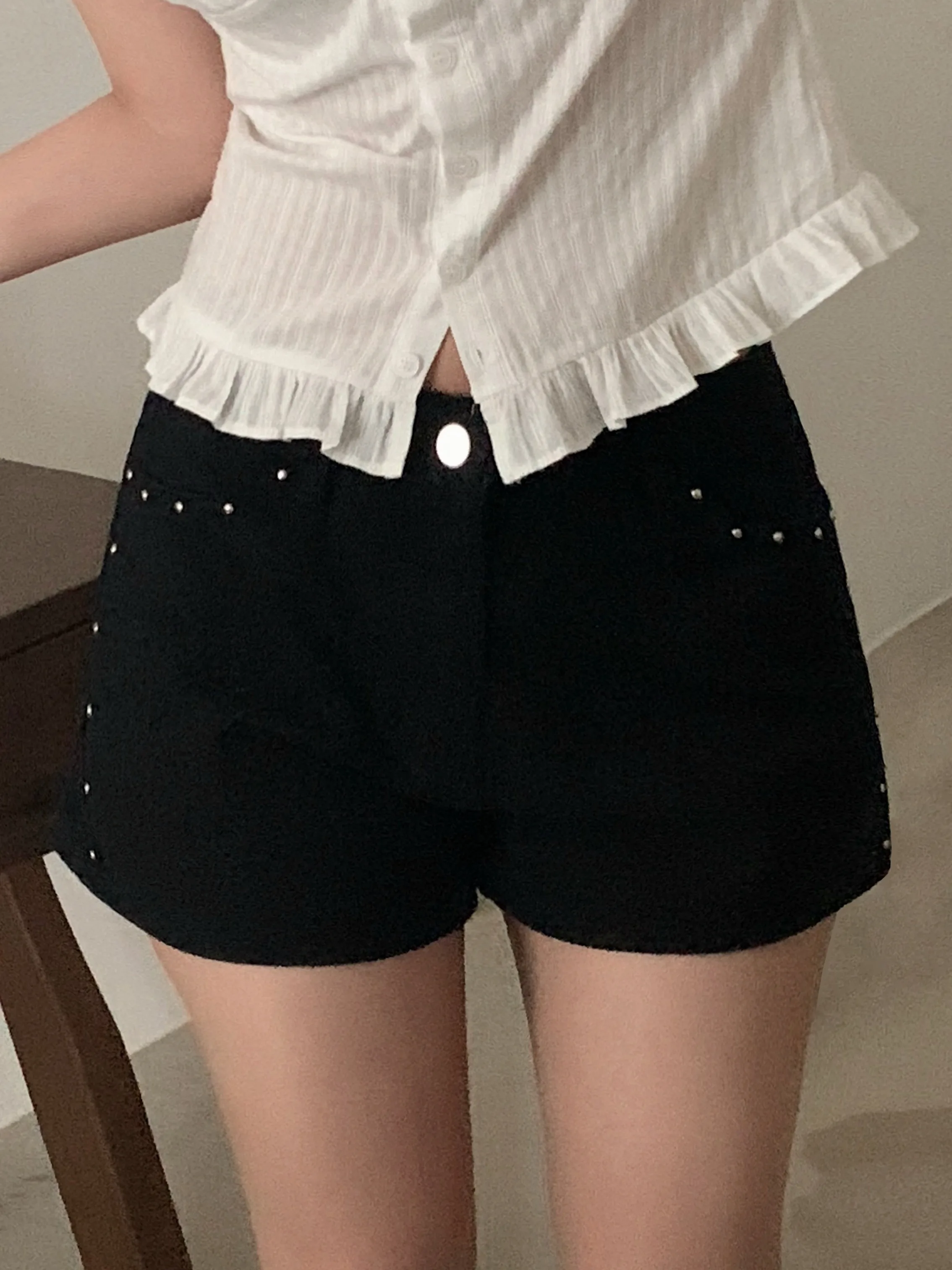 Trendy Side-Riveted Denim Hot Pants Wide Leg Short Shorts Natural Waist Style Sexy Girl Short Jeans Cotton Breathable Casual ...