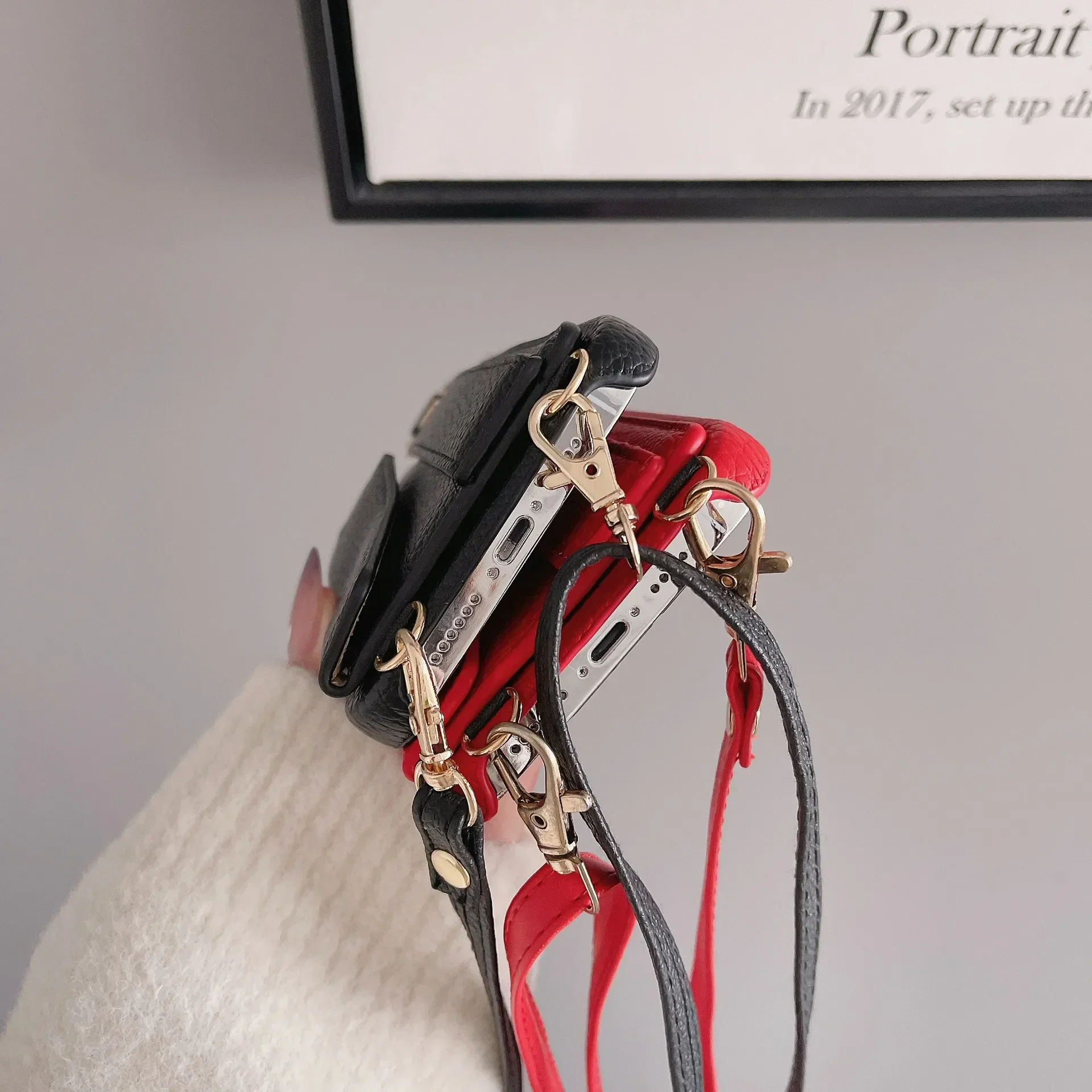 Ring-Crossbody-Handgelenkriemen-Brieftaschen-Lederhülle für iPhone 17 16 15 14 13 12 11 Pro Max Handyhülle mit Kartenfach und Lanyard – Detail 12