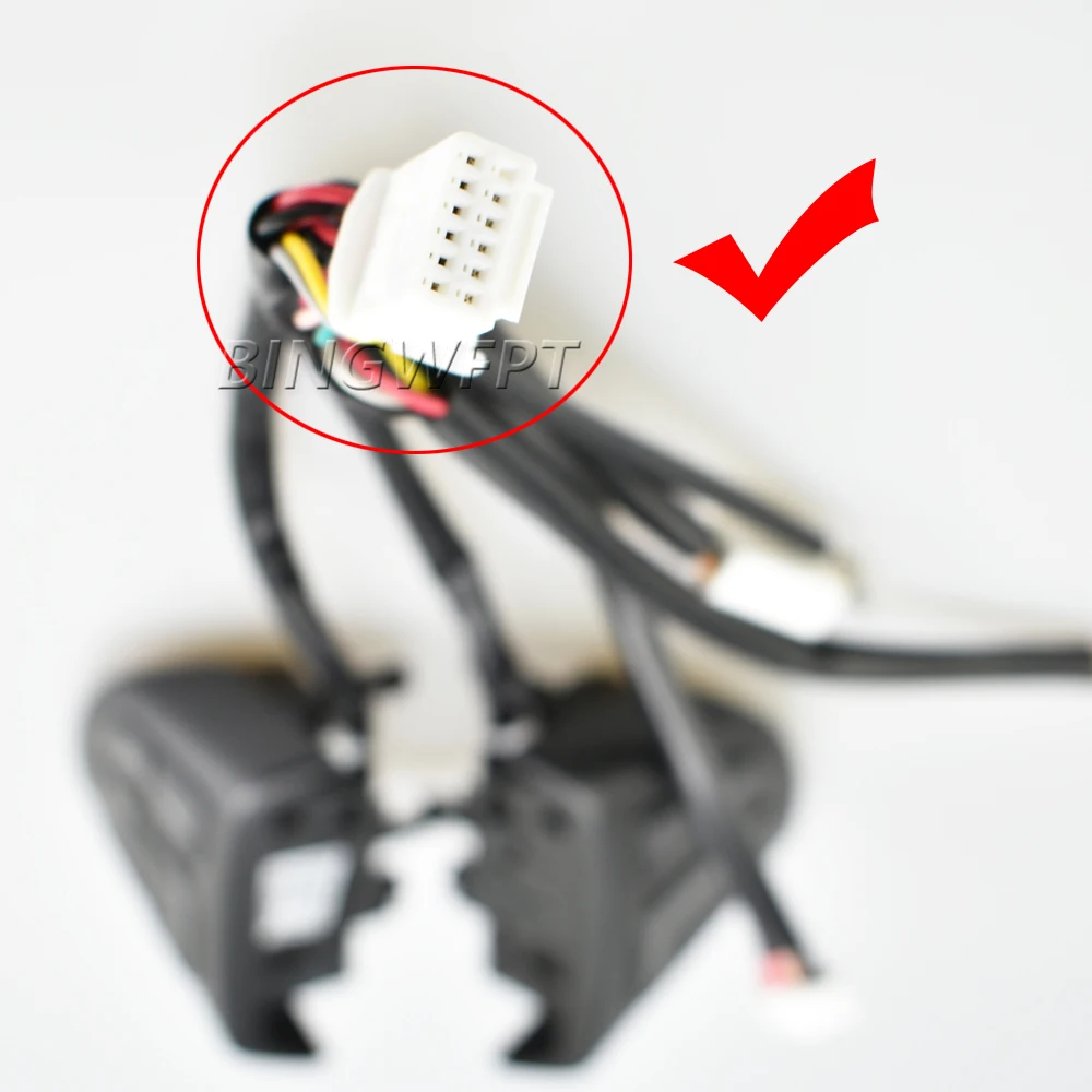 

MultiFunction Steering Wheel Switches Multimedia Audio Volume Buttons Radio Player for Suzuki Vitara 16-18 Cruise Control Switch